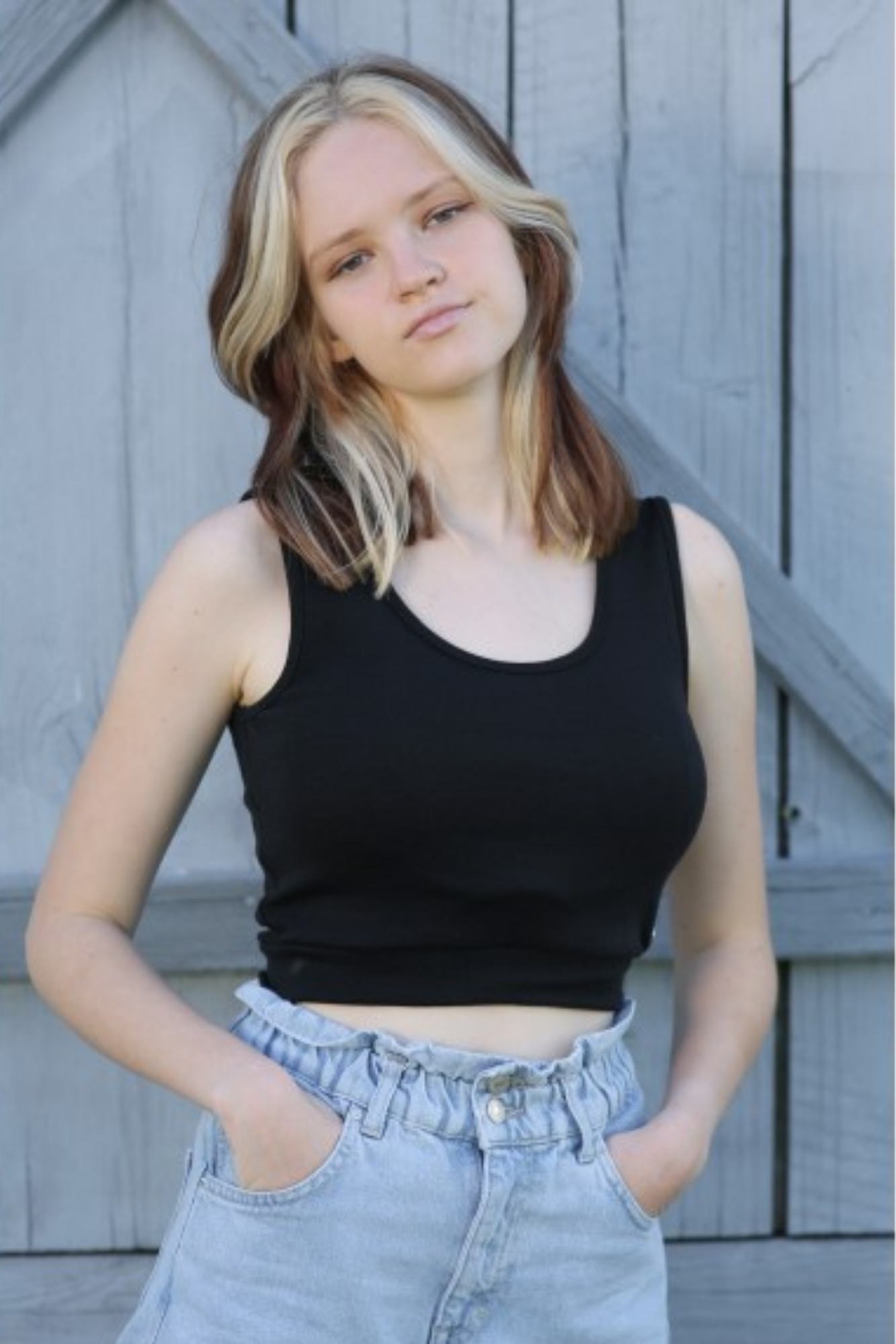 crop top palaidine crop top palaidinė juodos spalvos be rankoviu