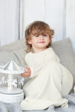 Gestrickter Babyschlafsack Winter aus Merinowolle